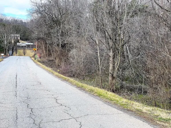 3577 Sublett Rd, Morristown, TN 37813