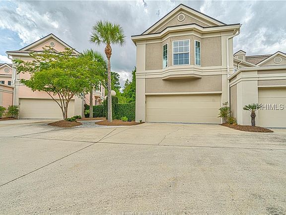 2nd image of 215 Berwick Dr #215