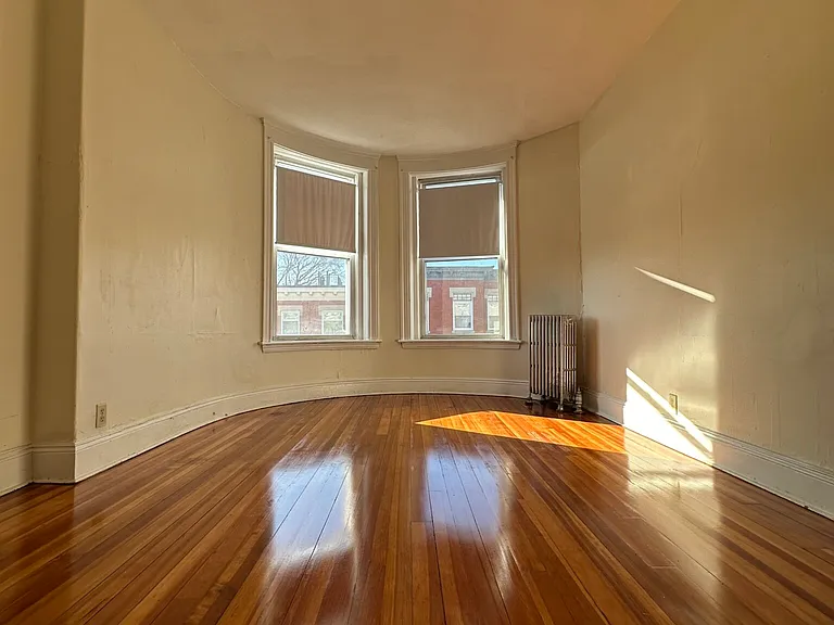 19 Mount Hood Rd #8 — Photo 1