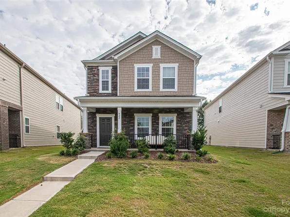 422 Cranford Dr, Pineville, NC 28134