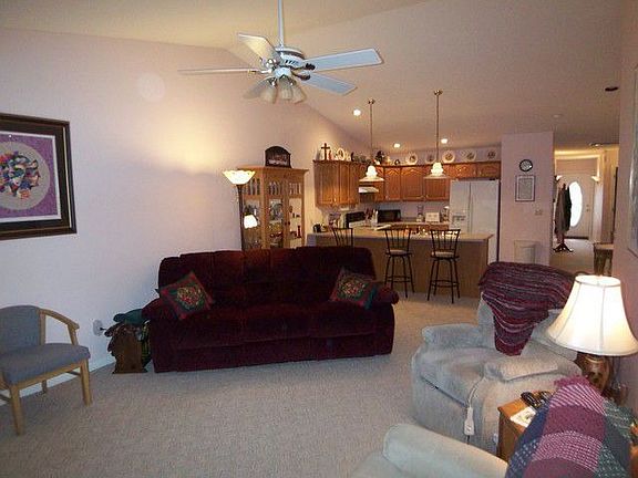 4th image of 1319 Kimberly Dr