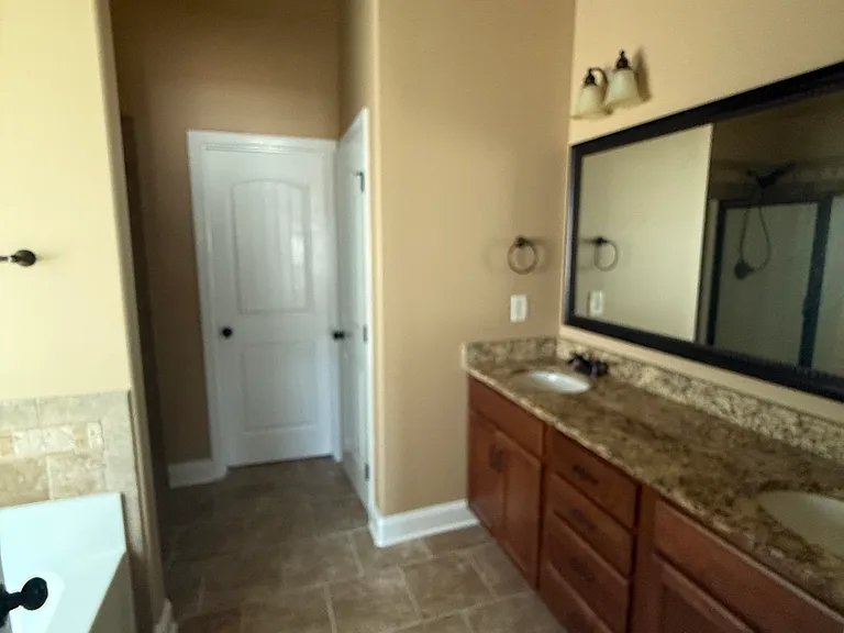 1020 Barrett Dr — Photo 9