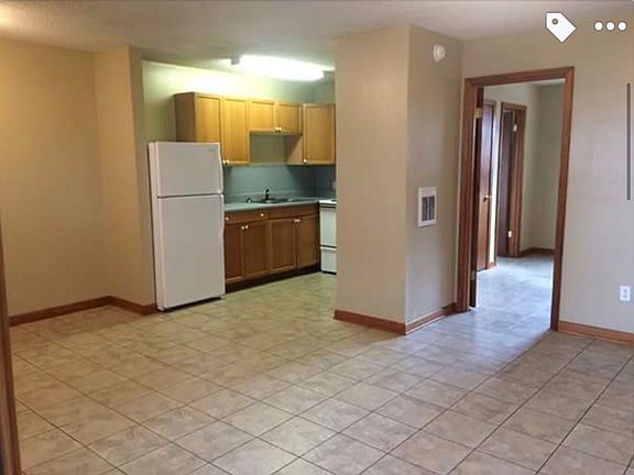 4th image of 105 Little Flower Ln APT 2