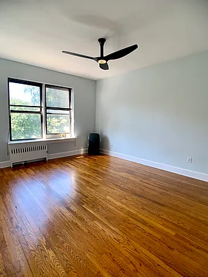 Rented by Moises Farhart, LREB | media 13