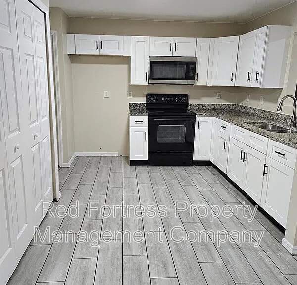 5319 27th St SW — Photo 2