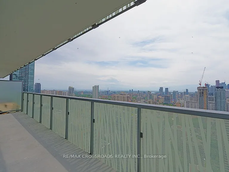 50 Charles St E #3205 — Photo 2