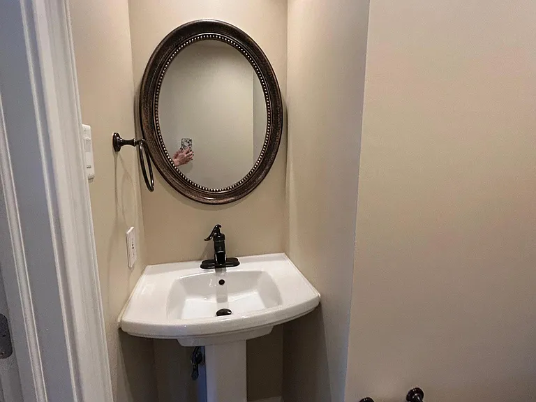 1423 Kathleen Ct — Photo 28
