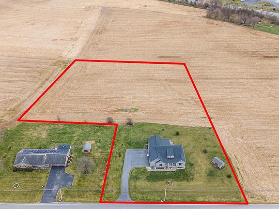 2nd image of 2461 Old New Windsor Pike