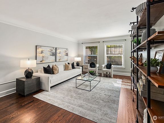5th image of 325 Harvard Avenue E #104