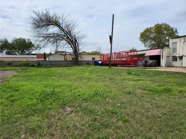 1720 Albert St, Alexandria, LA 71301