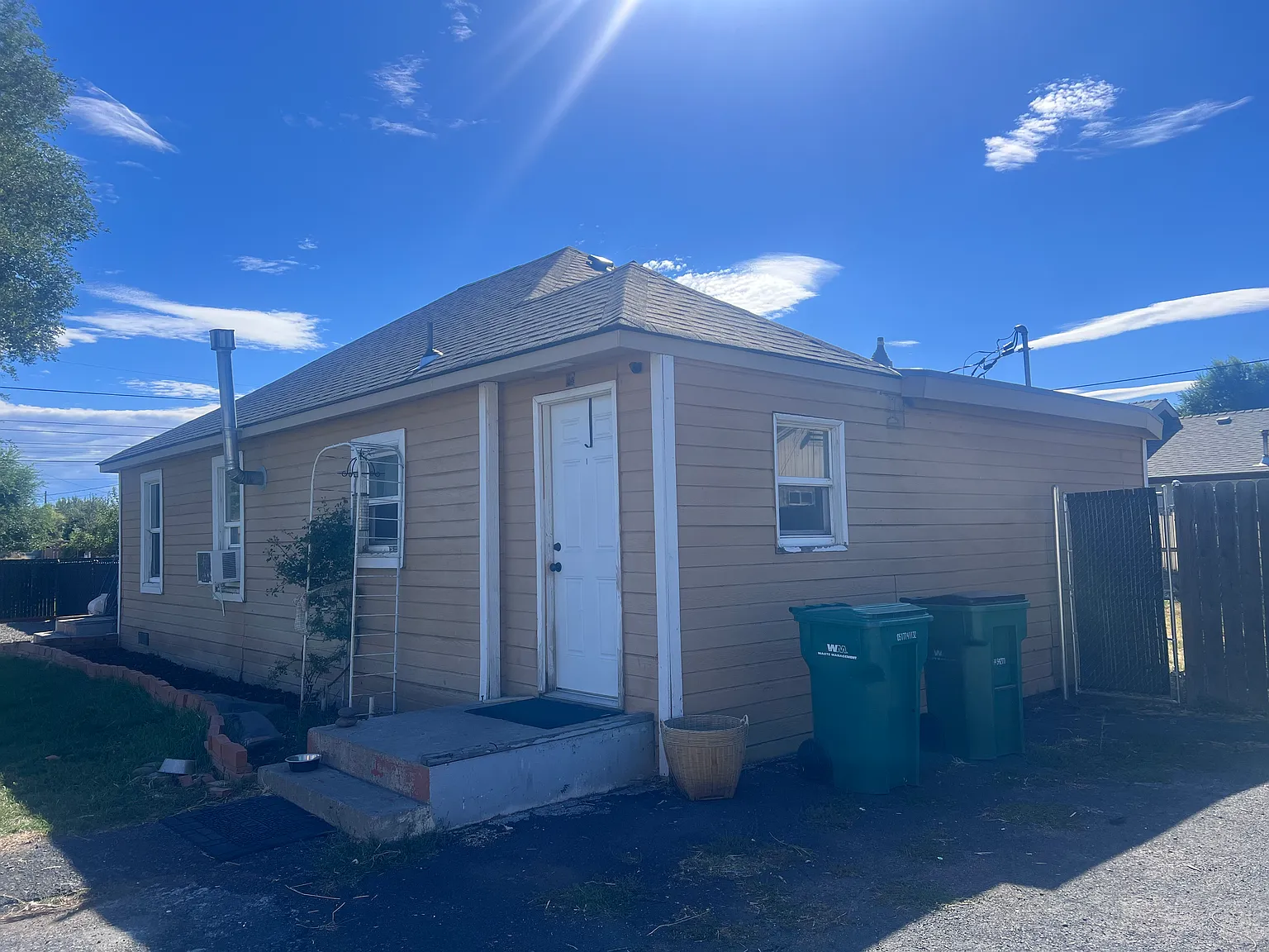 2 bed, $1,400 — Photo 4