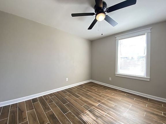 4th image of 312 W 20th St
