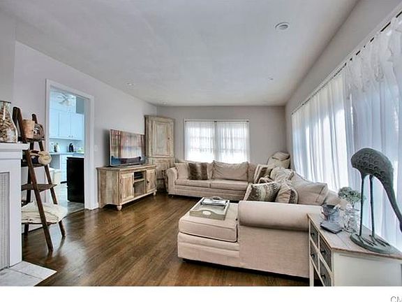 2nd image of 777 Lincoln Ave