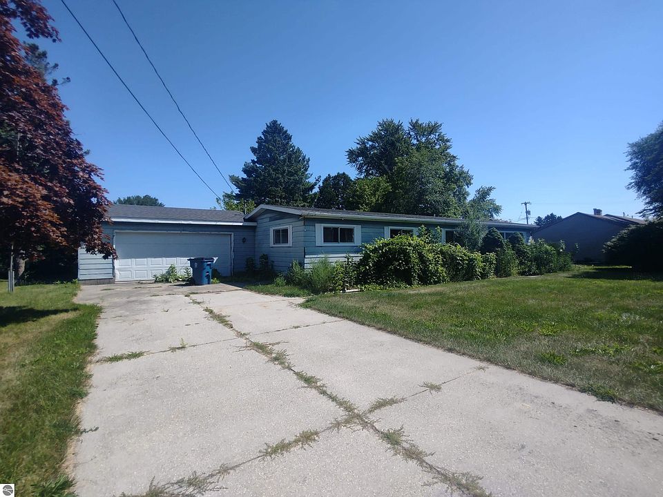 107 E Michigan Ave, Au Gres, MI 48703 Zillow