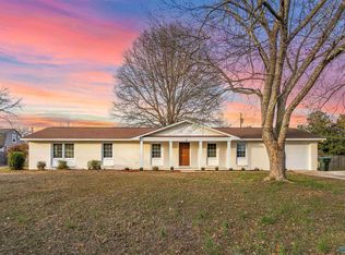 208 Cascade Dr, Athens, AL 35611