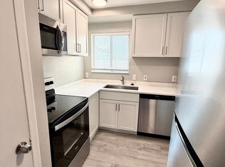 3611 Rochester Rd, Royal Oak, MI 48073