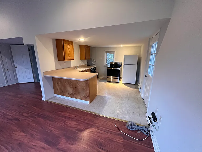 2055 W Chester Rd #B — Photo 3