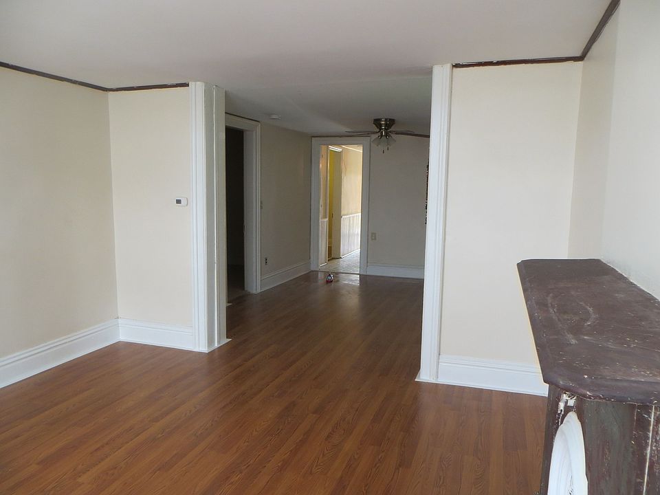 1st image of 230 1st St #1