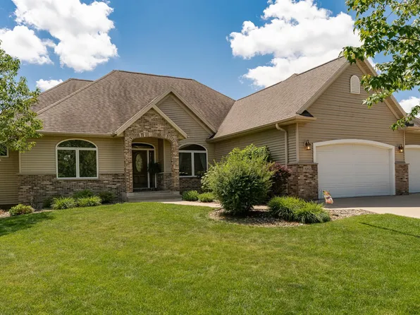 3262 Jade Ct NE, Rochester, MN 55906