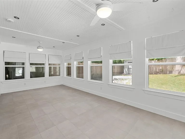 7602 Banpass Ln — Photo 13