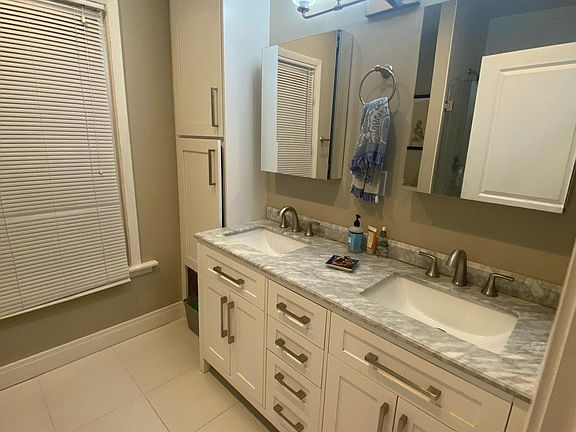 5th image of 1627 N Hudson Ave APT 2