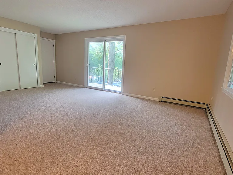 20 Luxury Dr #23 — Photo 13