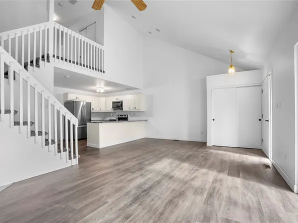 3929 Water View Ct SW, Cedar Rapids, IA 52404