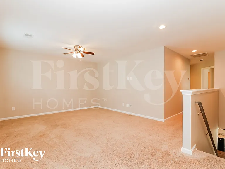 220 Foxbank Plantation Blvd — Photo 9