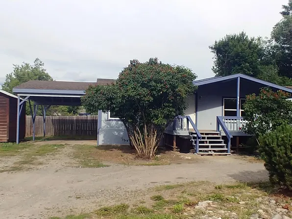 935 S Ivy St, Kettle Falls, WA 99141