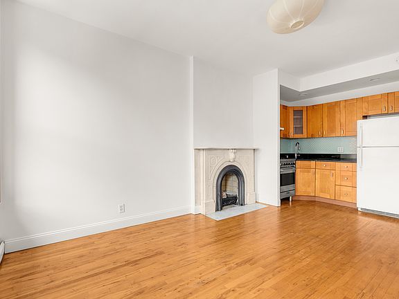2nd image of 198 Greene Ave #2