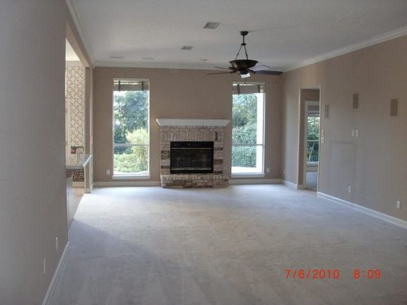 3rd image of 7960 Willow Creek Dr