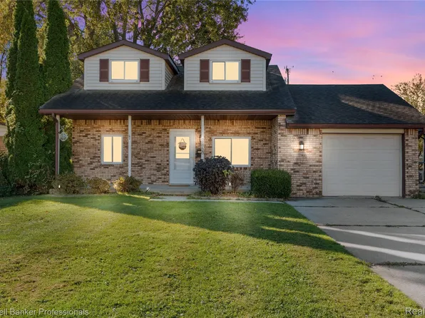 21720 Evergreen St, Saint Clair Shores, MI 48082