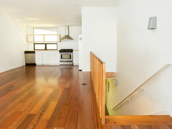 Abbot Lofts, 1645 Abbot Kinney Blvd, Venice, CA 90291