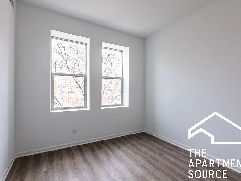 5054 N Winthrop Ave #201 — Photo 5