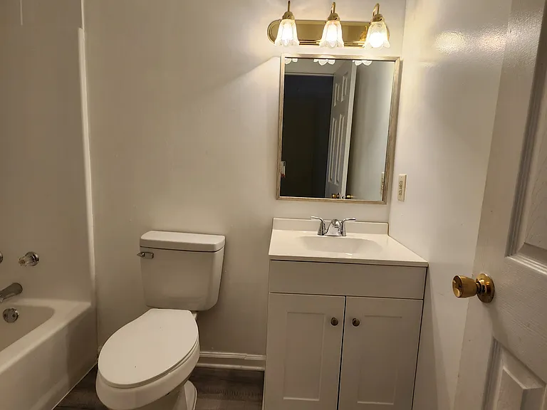 902 Phoebe Rd — Photo 6