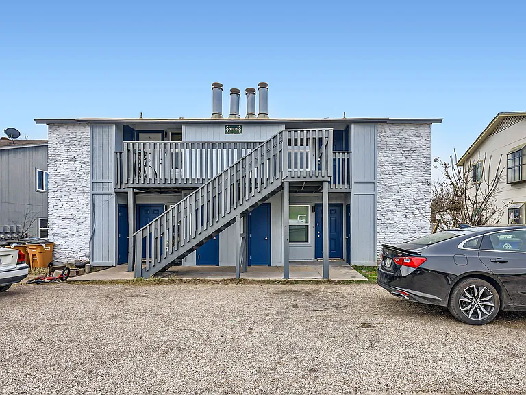 10208 Brownie Dr #D — Photo 2