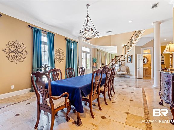 5th image of 11960 Windy Oaks Dr E