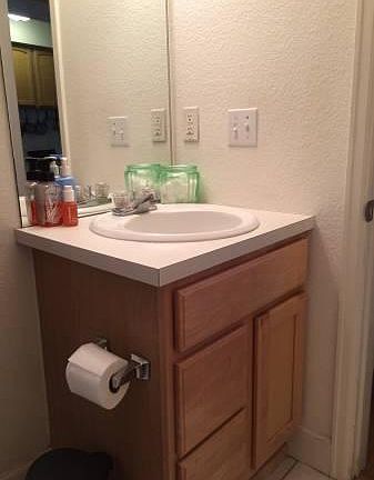 3rd image of 1629 N Clarkson St APT 34