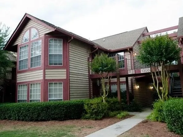1307 Red Deer Way, Johns Creek, GA 30022