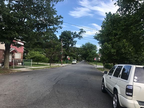 5th image of 11140 178th St