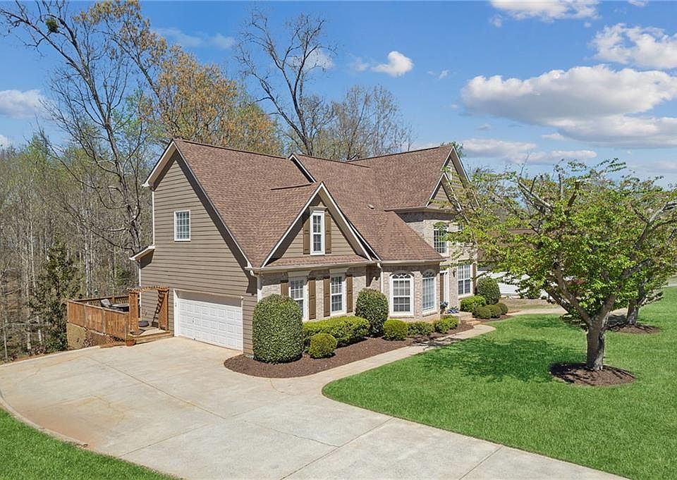 1st image of 2324 Oak Falls Ln