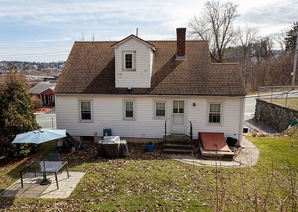 90 Ararat St, Worcester, MA 01606 Zillow