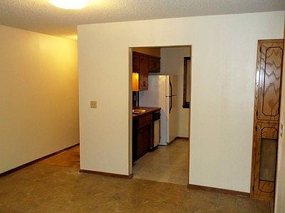 3rd image of 1027 Village Dr APT 106