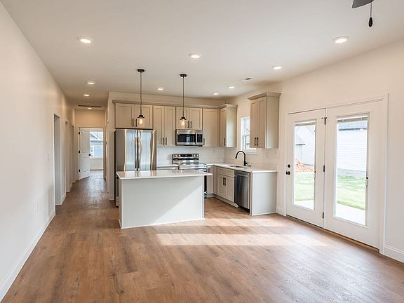 3rd image of 108 Joiner Ave