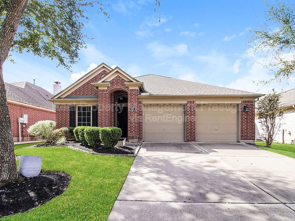 1st image of 867 Sierra Brook Ln