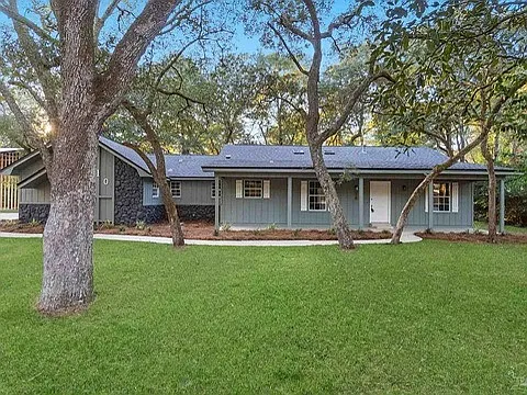 910 Whisperwood Ln S — Photo 44