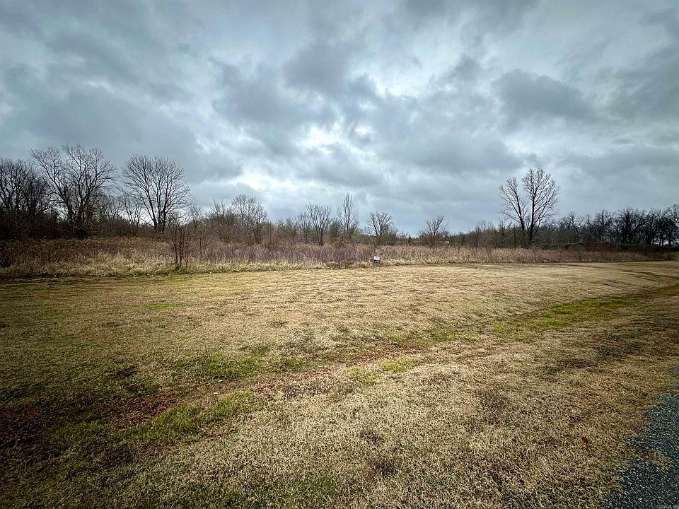 1st image of 0 Plantation Lake Dr