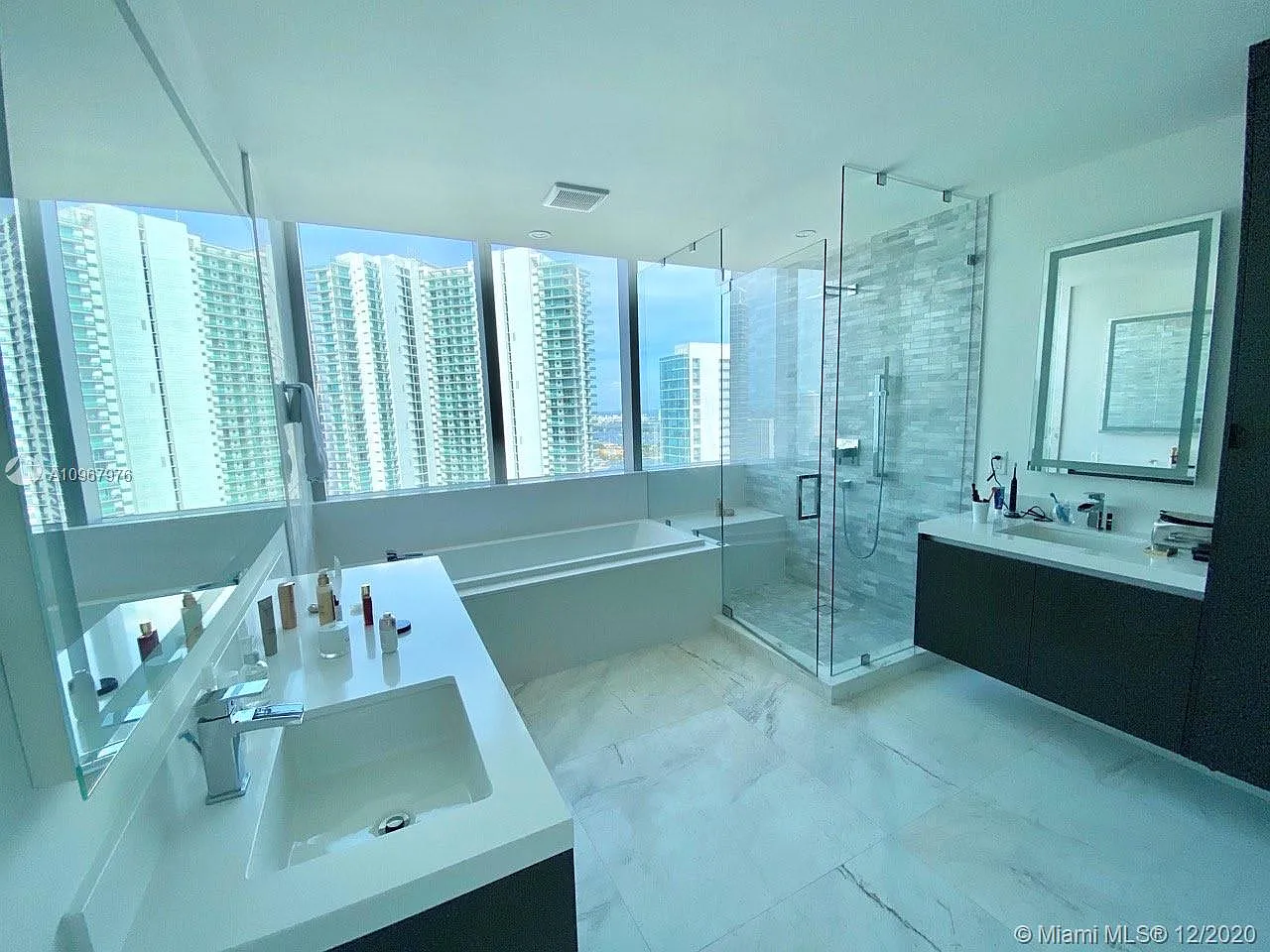 3 bed, 3100 sqft, $10,000 — Photo 4