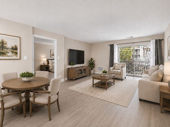 2nd image of 605 Barrington Ave APT 222