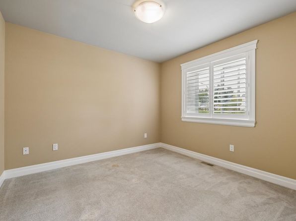 4 bedroom rental in Surrey — photo 28